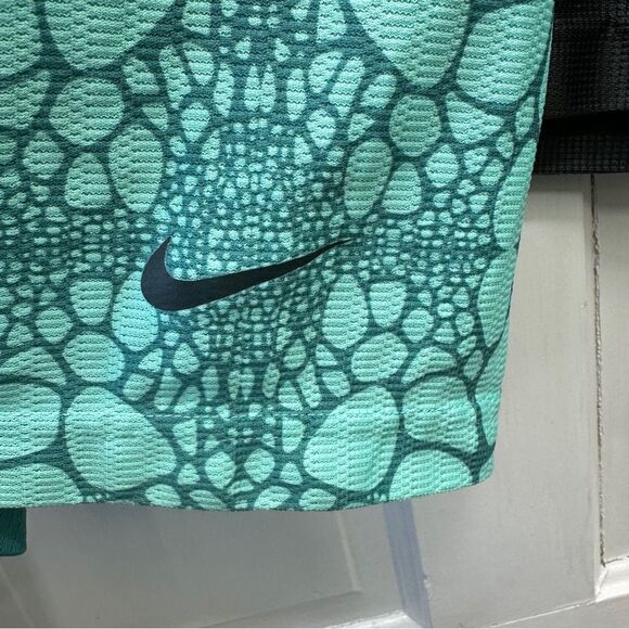 2 pair Nike Basketball Lebron James dri-fit athletic shorts men's medium. - Picture 3 of 7